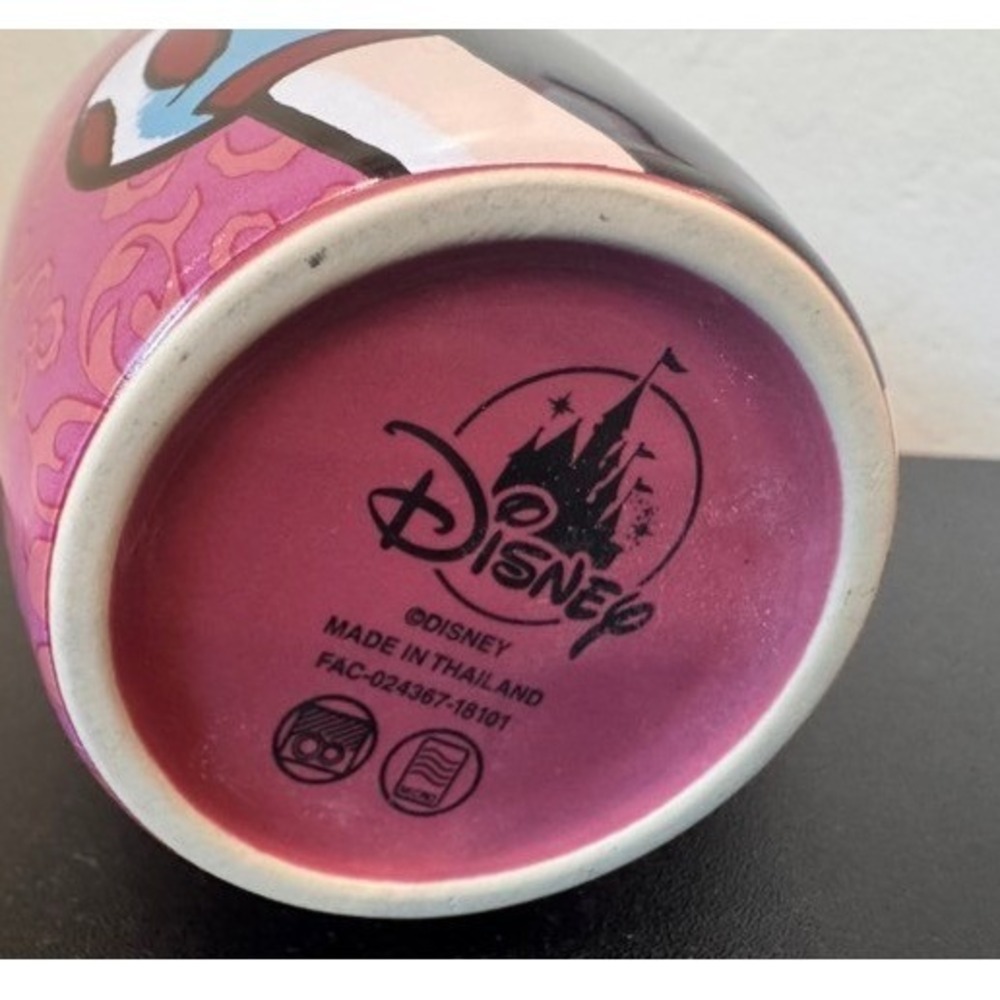Disney Snow White NWOT Fairest of All Pink Coffee Mug Pop Art Princess 14oz - Picture 6 of 7